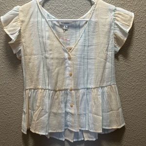 Brand new blouse! Very flowly and light